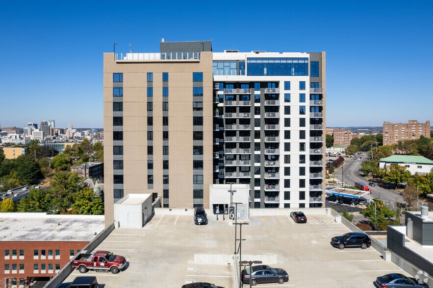 More Photos Of 2173 Highland Ave S, Birmingham Apartments For Lease