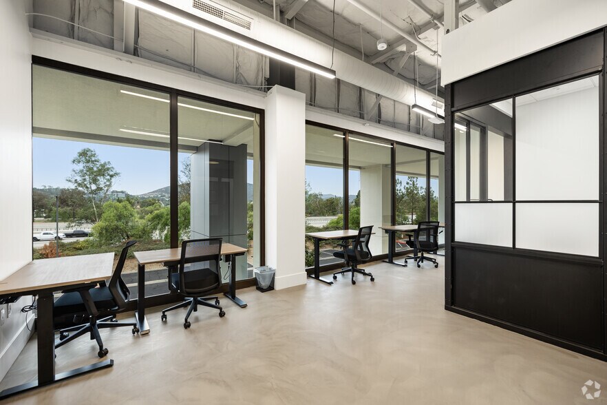 More Photos Of 17190 Bernardo Center Dr, San Diego Coworking Space