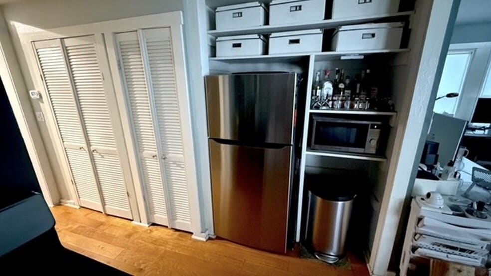 More Photos Of 1923 E 6th Ave, Tampa Office For Sale