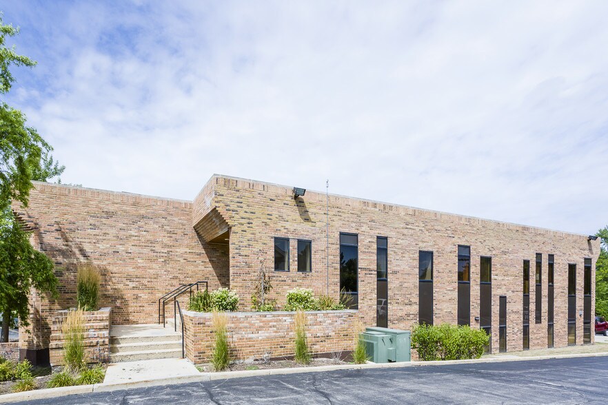 More Photos Of 129 S Roselle Rd, Schaumburg Medical For Sale
