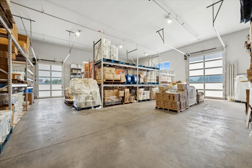 More Photos Of 22 Royal Rd, Flemington Industrial For Sale