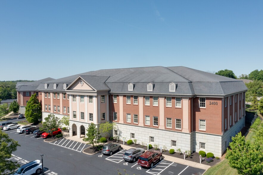 More Photos Of 2400 Chamber Center Dr, Fort Mitchell Office For Lease