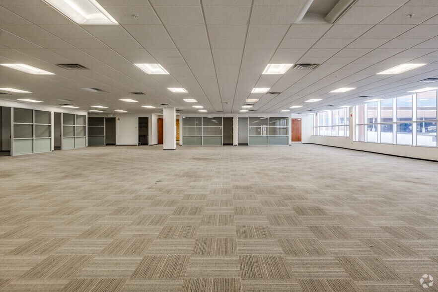 More Photos Of 327 Inverness Dr S, Englewood Office Residential For Lease