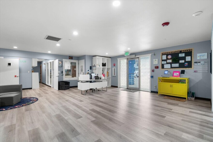 More Photos Of 340 Maple St, Frederick Specialty For Sale