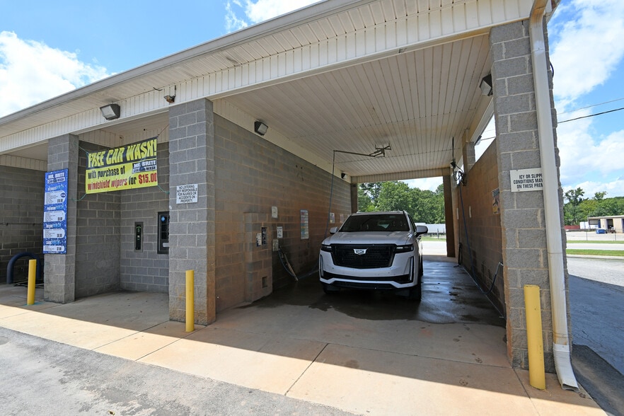 More Photos Of 2534 US 25, Greenwood Carwash For Sale