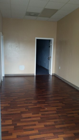 More Photos Of 4582 Cumberland Rd, Fayetteville Freestanding For Lease
