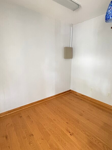 More Photos Of 1239 W Main St, Jenks Medical For Sale