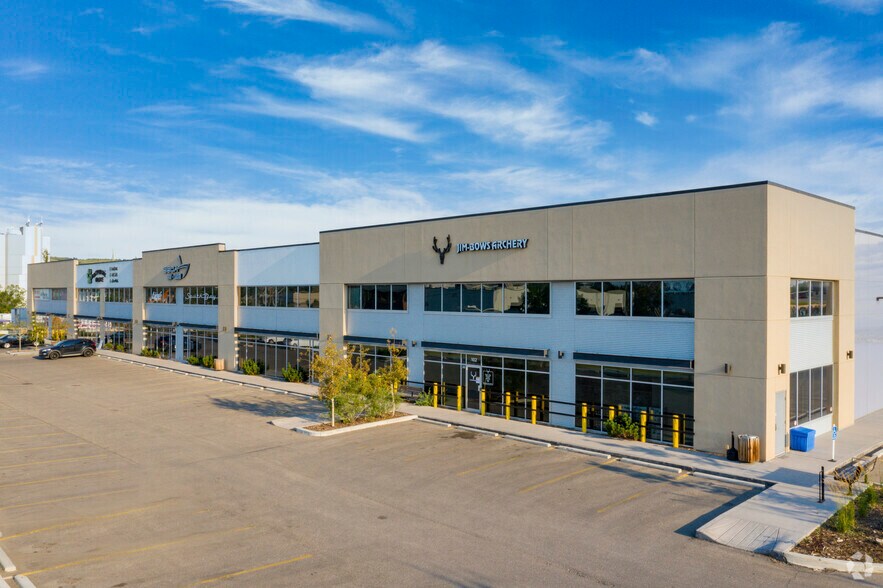 Primary Photo Of 620-630 46 Av NE, Calgary Warehouse For Lease
