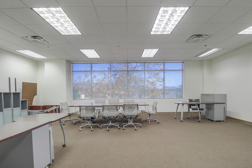 More Photos Of 1568 Lancaster Point Way, San Diego Flex For Sale