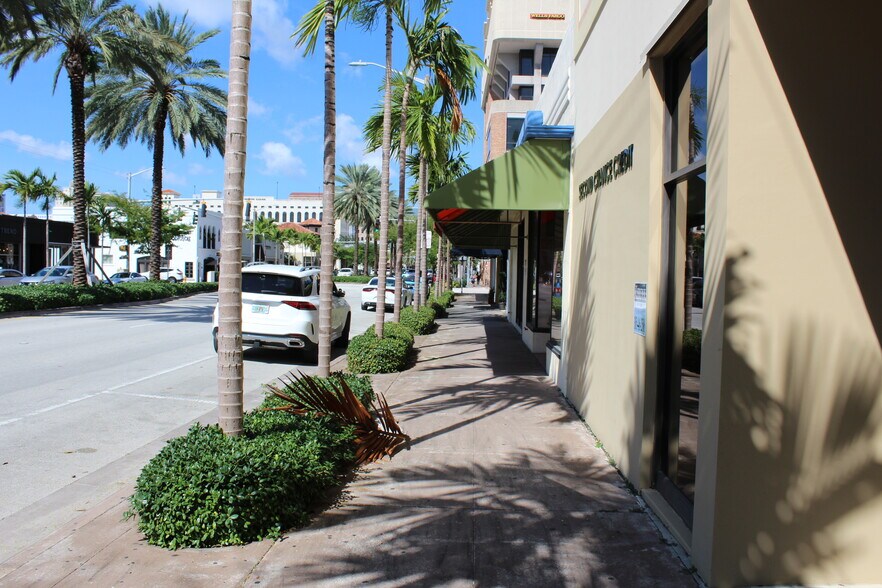 More Photos Of 2625 Ponce de Leon Blvd, Coral Gables Office For Lease