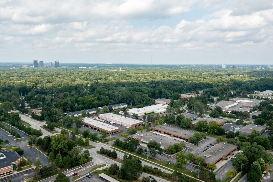 More Photos Of 21455 Melrose Ave, Southfield Unknown For Lease