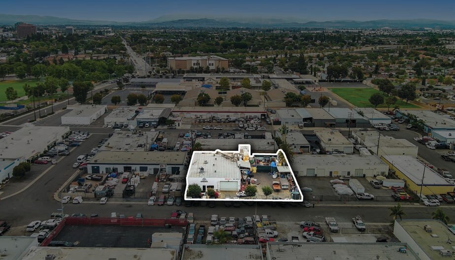 More Photos Of 528 W Central Park Ave, Anaheim Warehouse For Sale