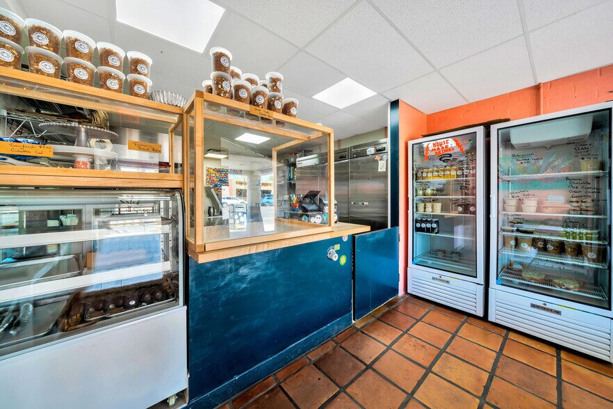 More Photos Of 73489 29 Palms Hwy, Twentynine Palms Restaurant For Sale