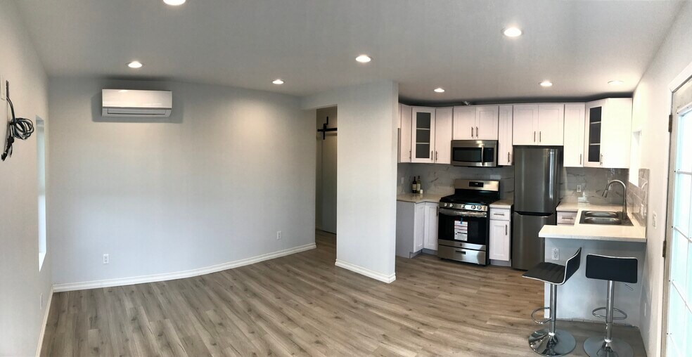 More Photos Of 3121 Silver Lake Blvd, Los Angeles Apartments For Sale