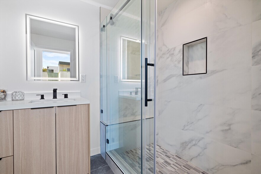 More Photos Of 1840 Stoner Ave, Los Angeles Multifamily For Sale