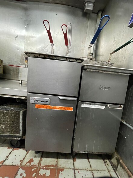 More Photos Of 3441-3449 Waialae Ave, Honolulu Freestanding For Lease