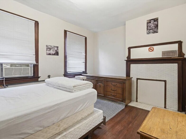 More Photos Of 215 S Braddock Ave, Pittsburgh Apartments For Sale