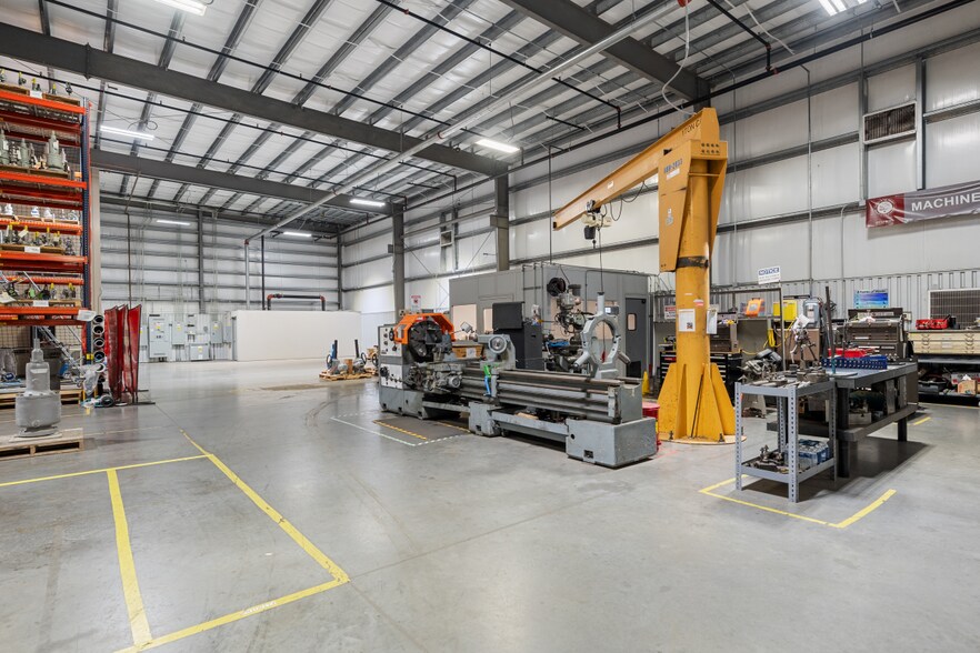 More Photos Of 1257 Southern Minerals Rd, Corpus Christi Warehouse For Sale