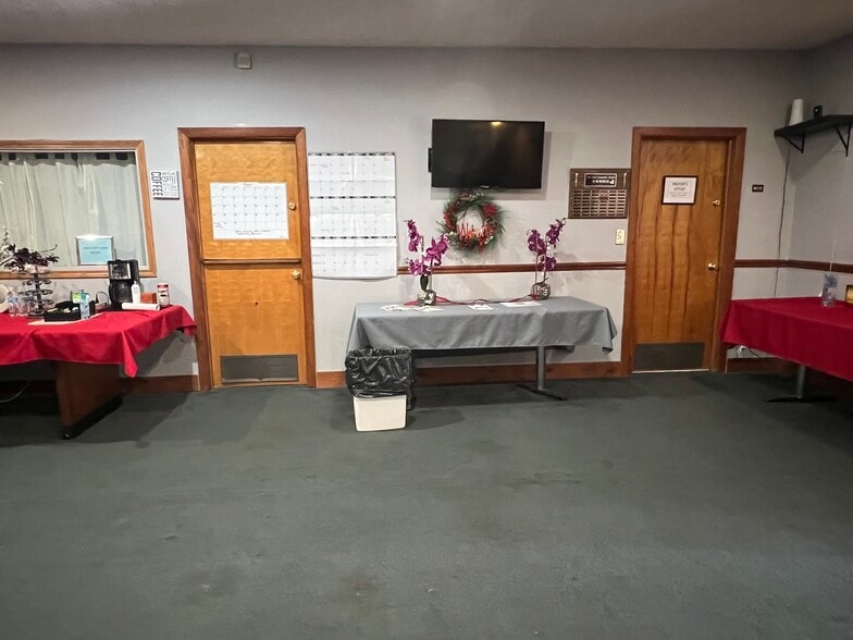More Photos Of 955 Oliver Ave, Indianapolis Religious Facility For Sale