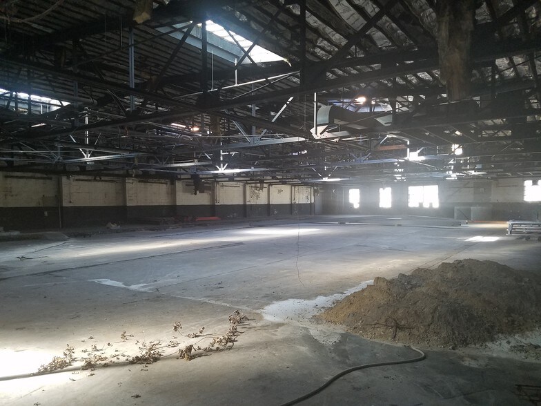 More Photos Of 111 S Main St, Neptune Showroom For Sale
