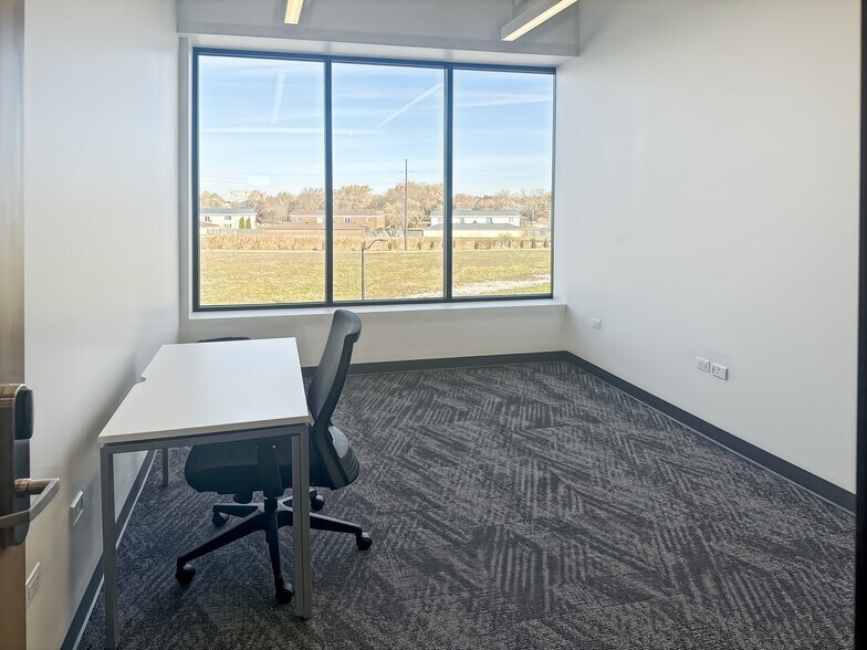 More Photos Of 9601 N Centennial Dr, Munster Coworking Space