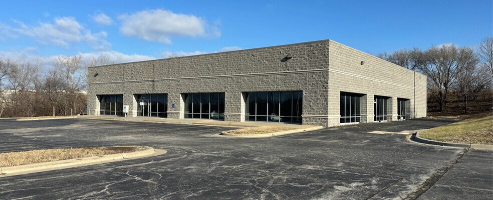 Primary Photo Of 10435 Lackman Rd, Lenexa Flex For Lease