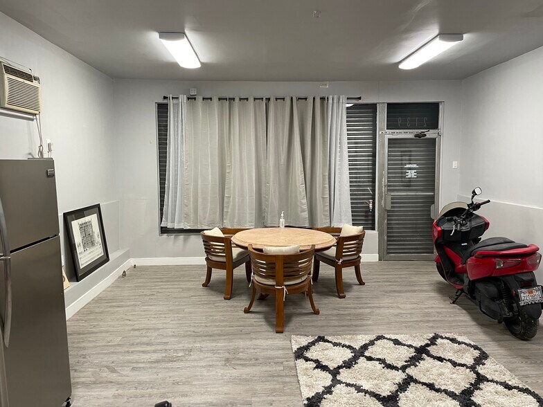 More Photos Of 2137-2139 Pacific Ave, Long Beach Storefront For Lease