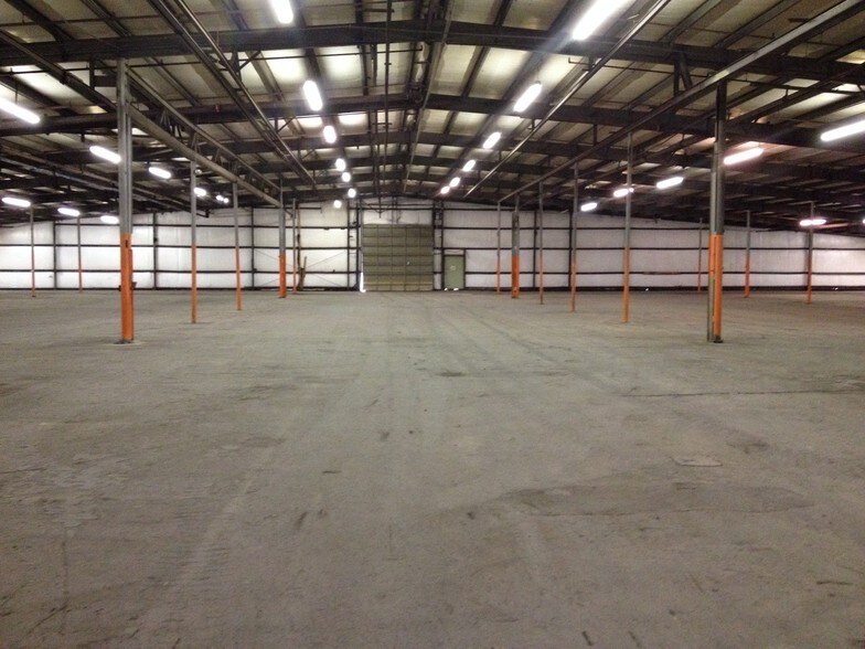 More Photos Of 17074 Lee Hwy, Abingdon Manufacturing For Lease