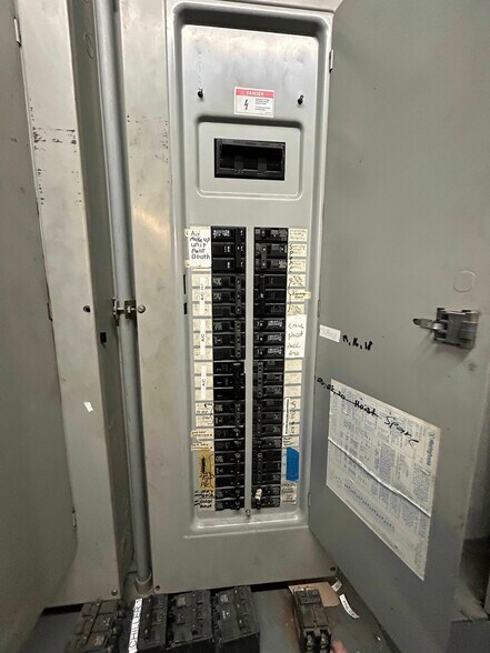 More Photos Of 3 Front Street Plz, Mohnton Warehouse For Sale