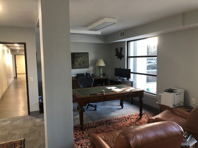 More Photos Of 1414 W Clay St, Houston Office For Lease