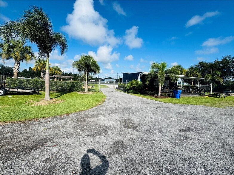 More Photos Of 6750-6770 Us Highway 27 N, Sebring Office For Sale