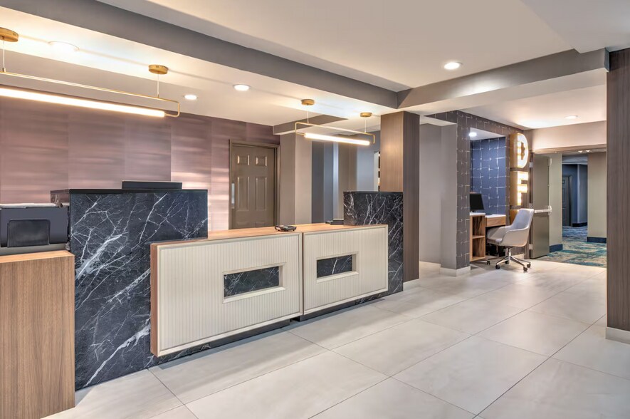 More Photos Of 4850 W John Carpenter Fwy, Irving Hotel For Sale