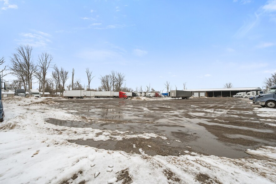 More Photos Of 1319 Tile Factory Ln, Louisville Land For Lease