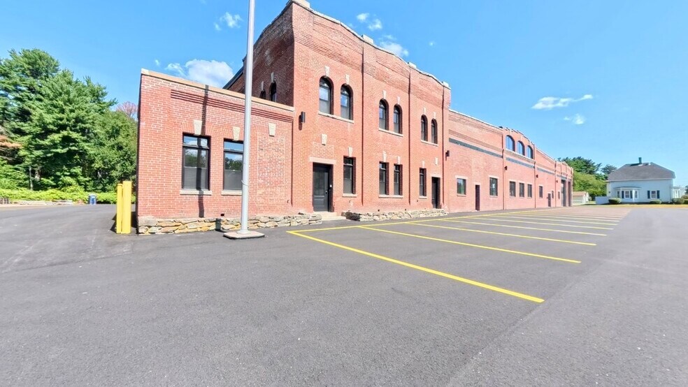 Primary Photo Of 179 Main St, Salem Warehouse For Lease