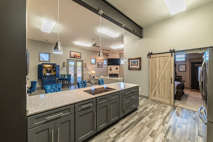 More Photos Of 333 N 9th St, Paducah Storefront Retail Residential For Sale