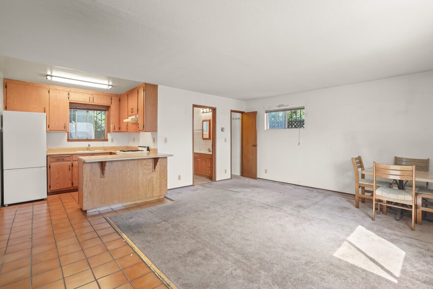 More Photos Of 405 S Buena Vista Ave, San Jose Apartments For Sale