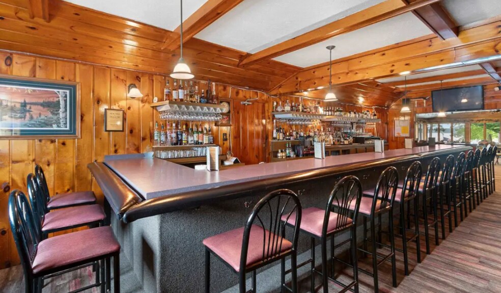 More Photos Of 15649 Maiden Lake Rd, Mountain Restaurant For Sale