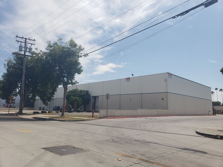 Primary Photo Of 1725-1733 Gardena Ave, Glendale Distribution For Lease