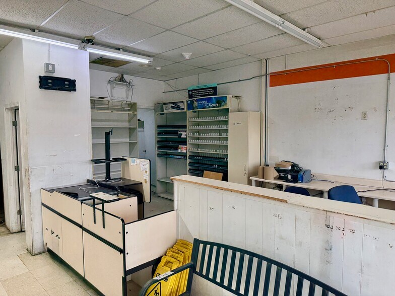 More Photos Of 104 W State Highway 162, Clarkton Supermarket For Sale