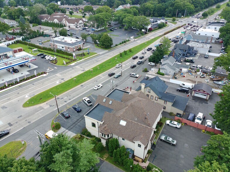 More Photos Of 6270 Northern Blvd, East Norwich General Retail For Sale