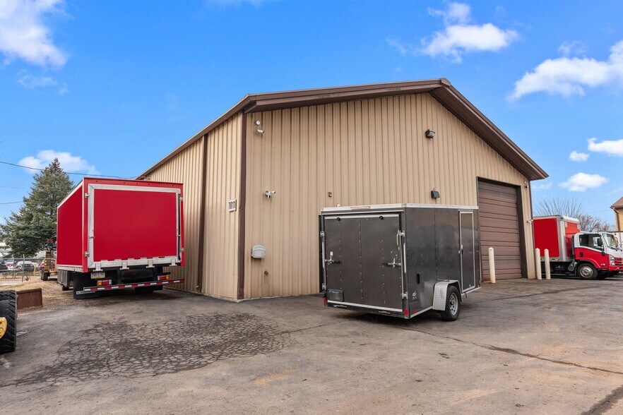 More Photos Of 7011 Beaver Dam Rd, Levittown Industrial For Sale