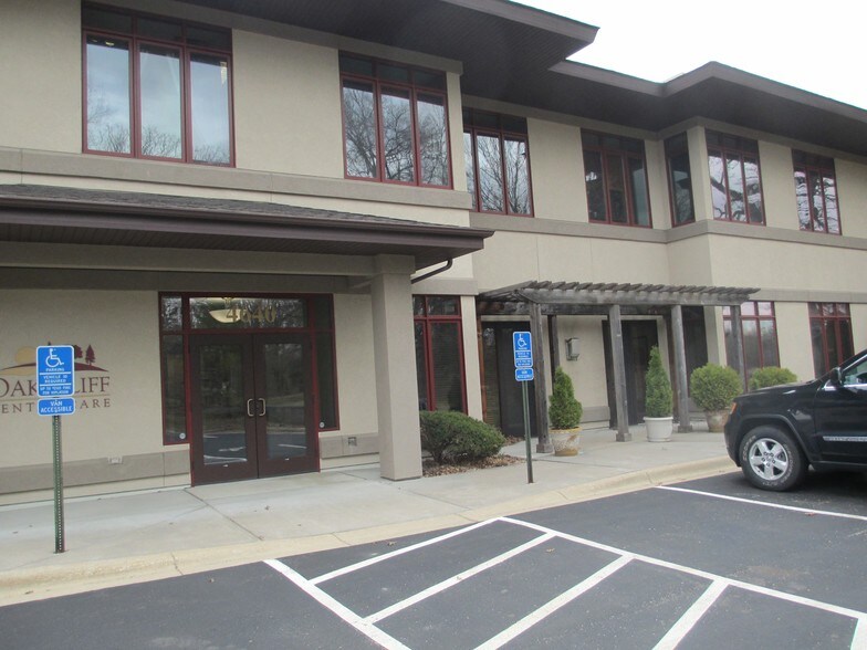 More Photos Of 4640 Nicols Rd, Eagan Medical For Sale