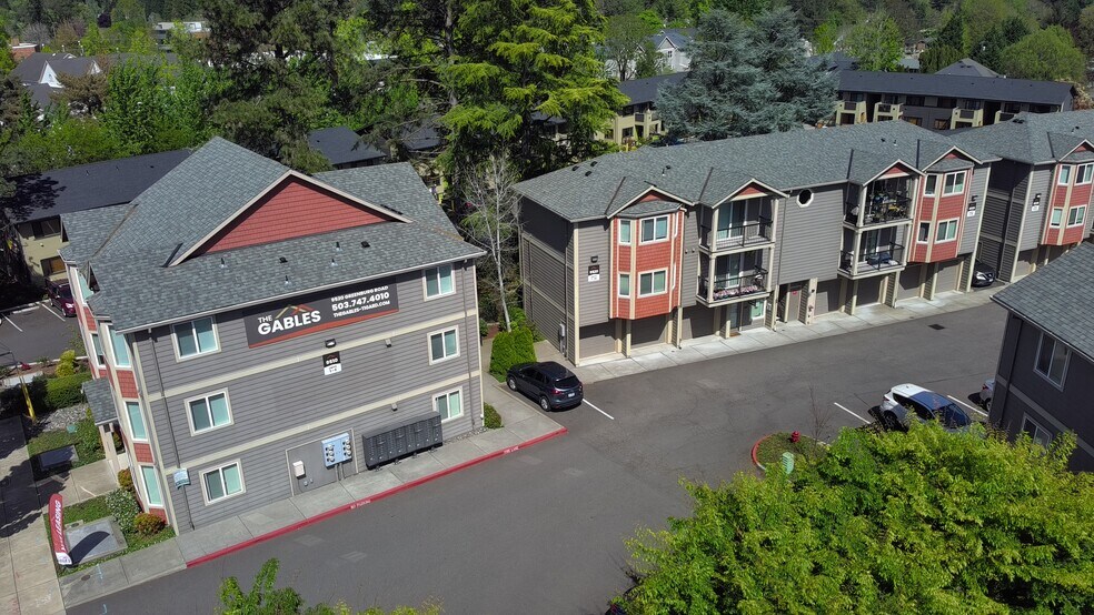 More Photos Of 9520 SW Greenburg Rd, Tigard Apartments For Sale
