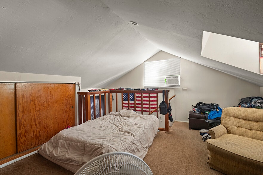 More Photos Of , Oakland Multifamily For Sale