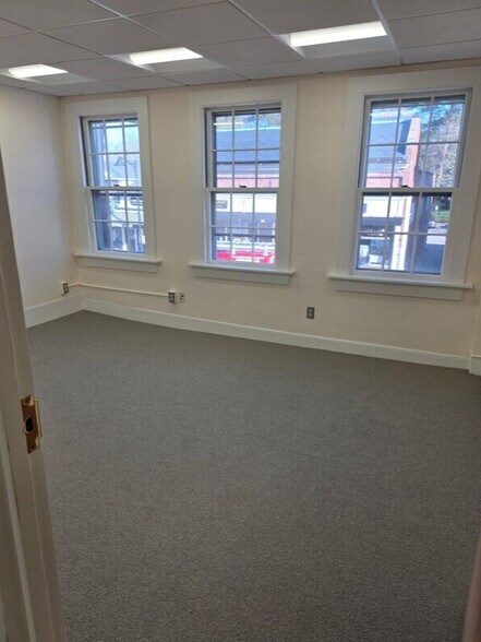 More Photos Of 27 Main St, Concord Storefront Retail Office For Lease