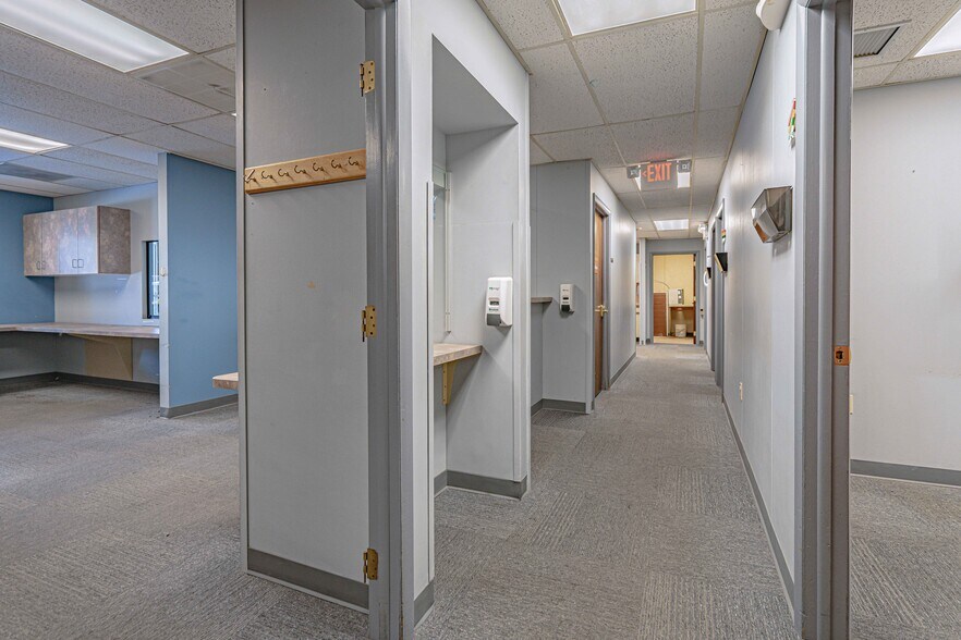 More Photos Of 2428 Walbert Ave, Allentown Flex For Lease