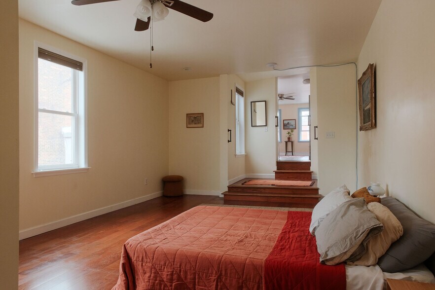 More Photos Of 1712 Aliceanna St, Baltimore Restaurant For Sale