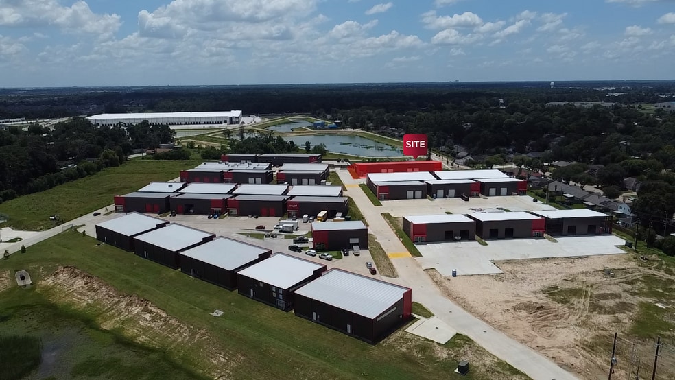 More Photos Of North Freeway Service Rd, Houston Warehouse For Lease