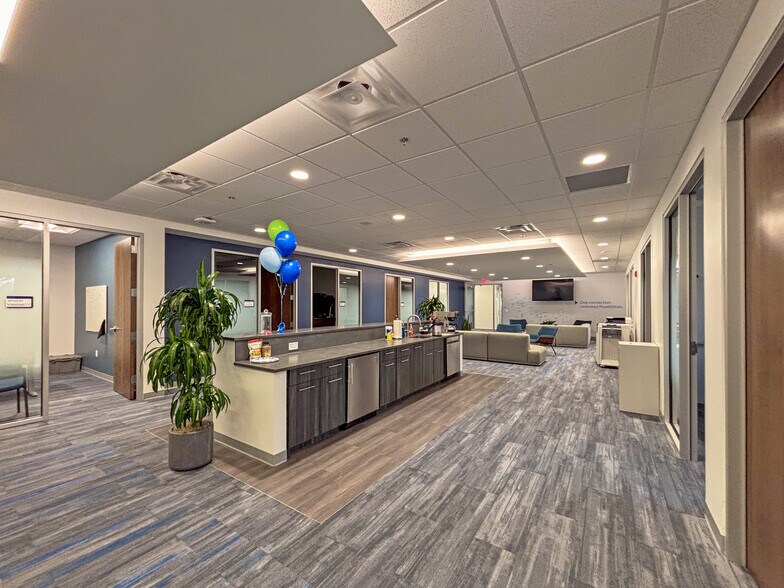 More Photos Of 280 Executive Pky W, Hudson Office For Lease