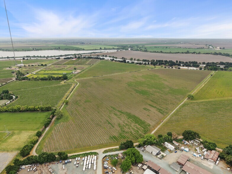More Photos Of 1400 Old Levee rd, Walnut Grove Land For Sale